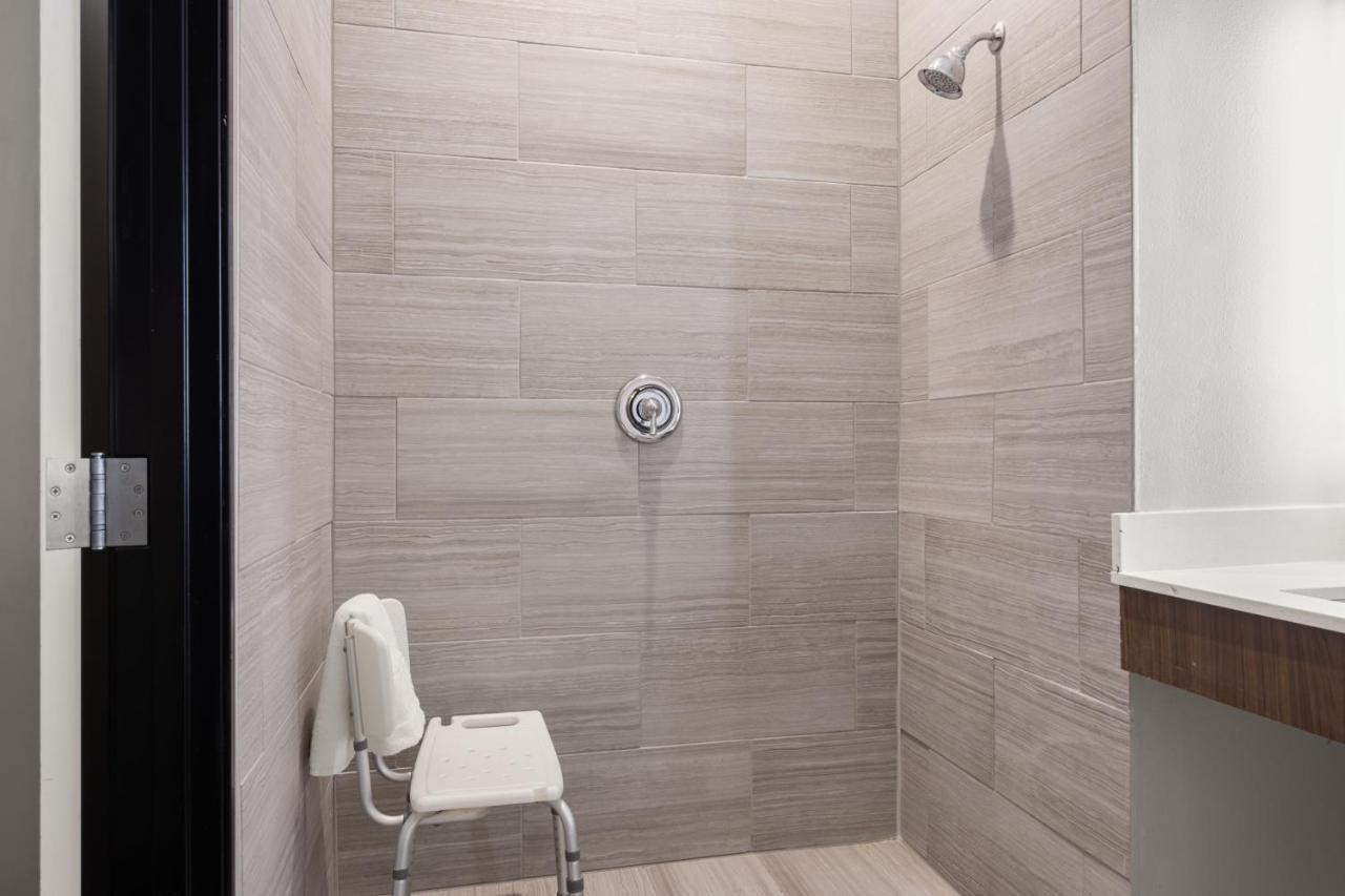 Holiday Inn Express & Suites Graham By Ihg Luaran gambar